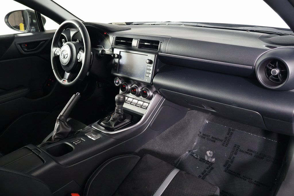 2022 Toyota GR86 Premium 9