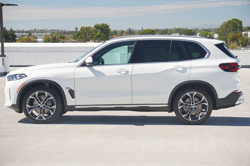Thumbnail: 2026 BMW X5 - 4