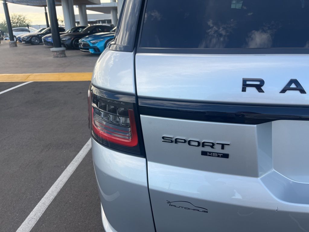 Thumbnail: 2020 Land Rover Range Rover Sport - 3