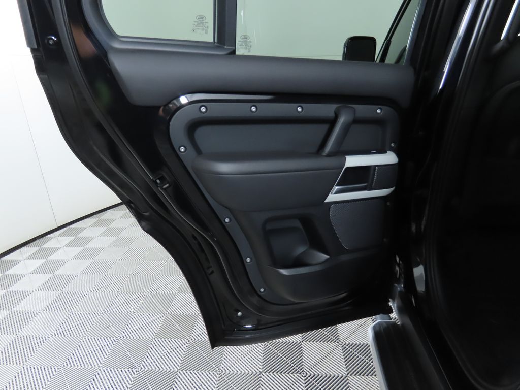Thumbnail: 2023 Land Rover Defender - 27