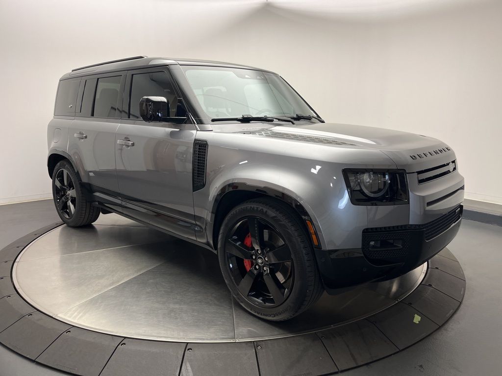 Thumbnail: 2023 Land Rover Defender - 7