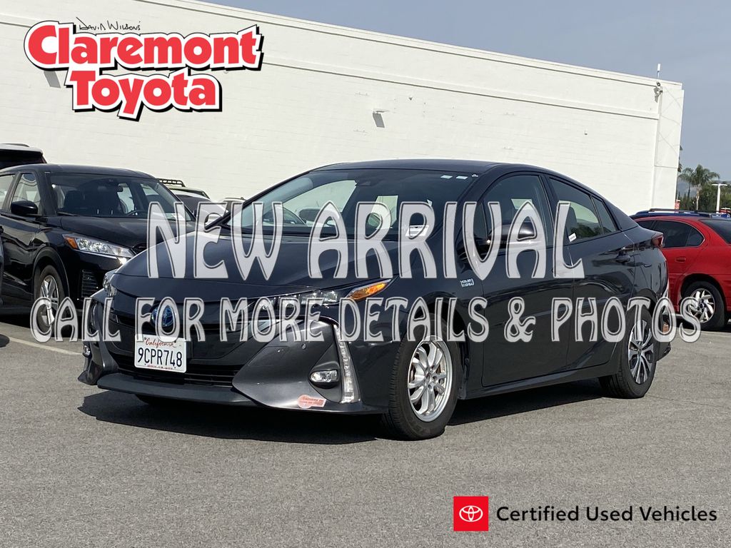 Magnetic Gray Metallic 2020 Toyota Prius Prime Limited FWD Hatchback Front-Wheel Drive Continuously Variable Transmission