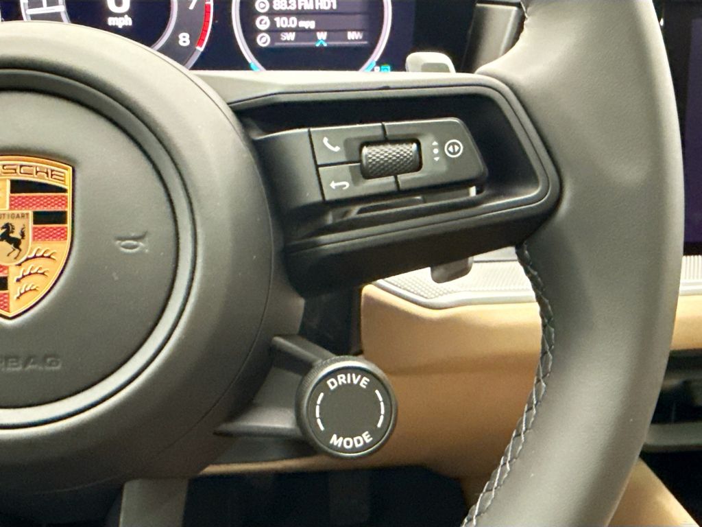 Thumbnail: 2026 Porsche Cayenne - 15