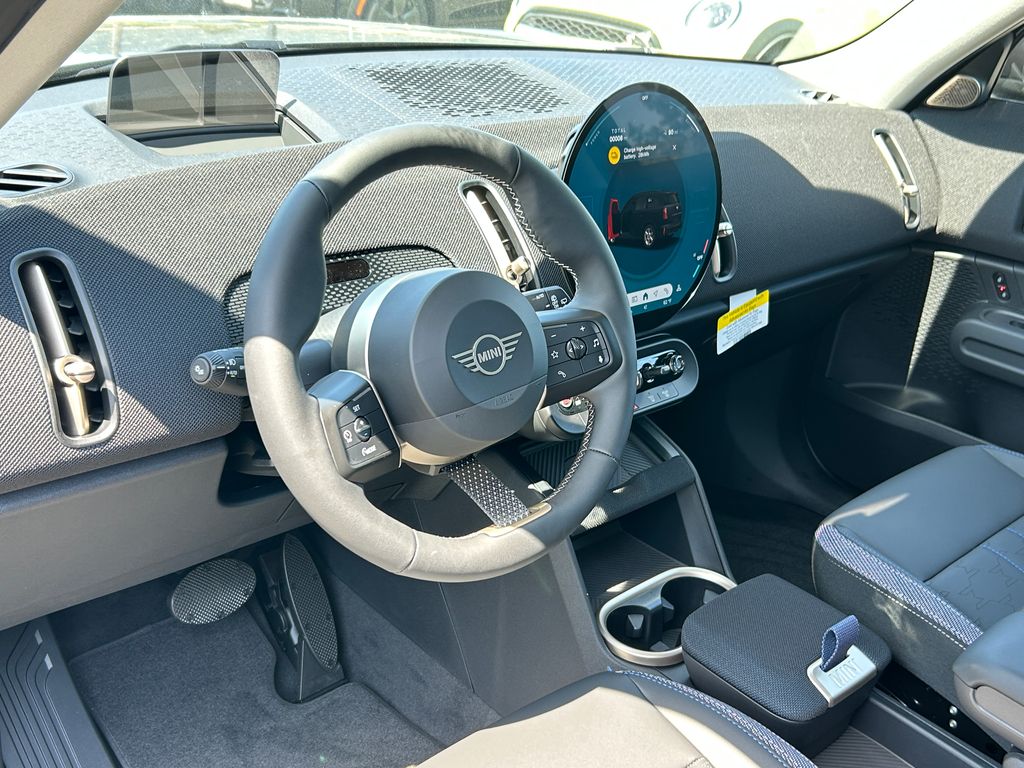 2025 MINI Cooper Countryman Iconic 13
