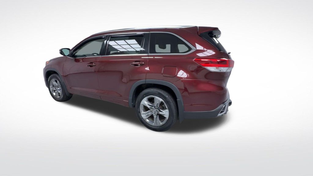 Used 2018 Toyota Highlander SUV