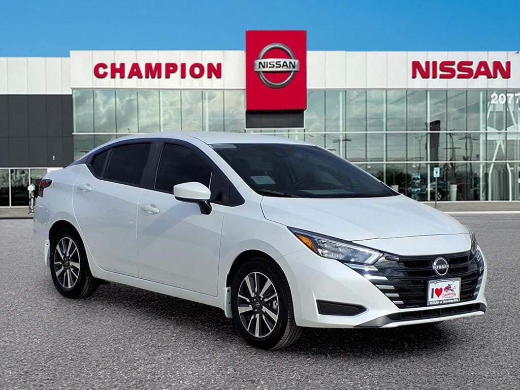 2025 Nissan Versa SV FWD