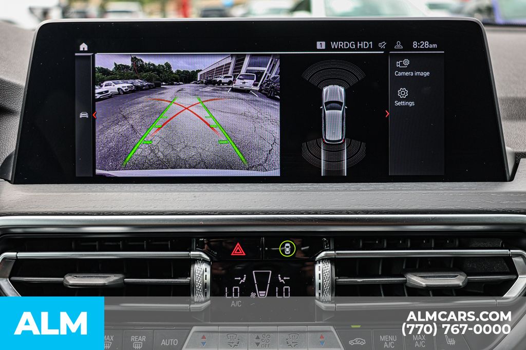 Used 2024 White BMW sDrive30i image 37