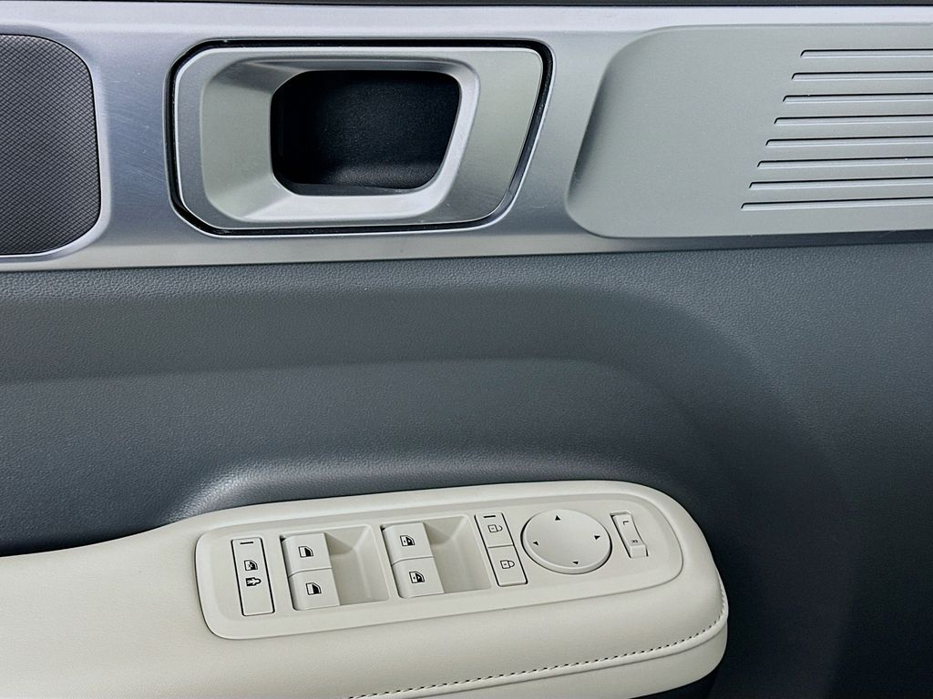 Thumbnail: 2025 Hyundai Santa Fe - 17