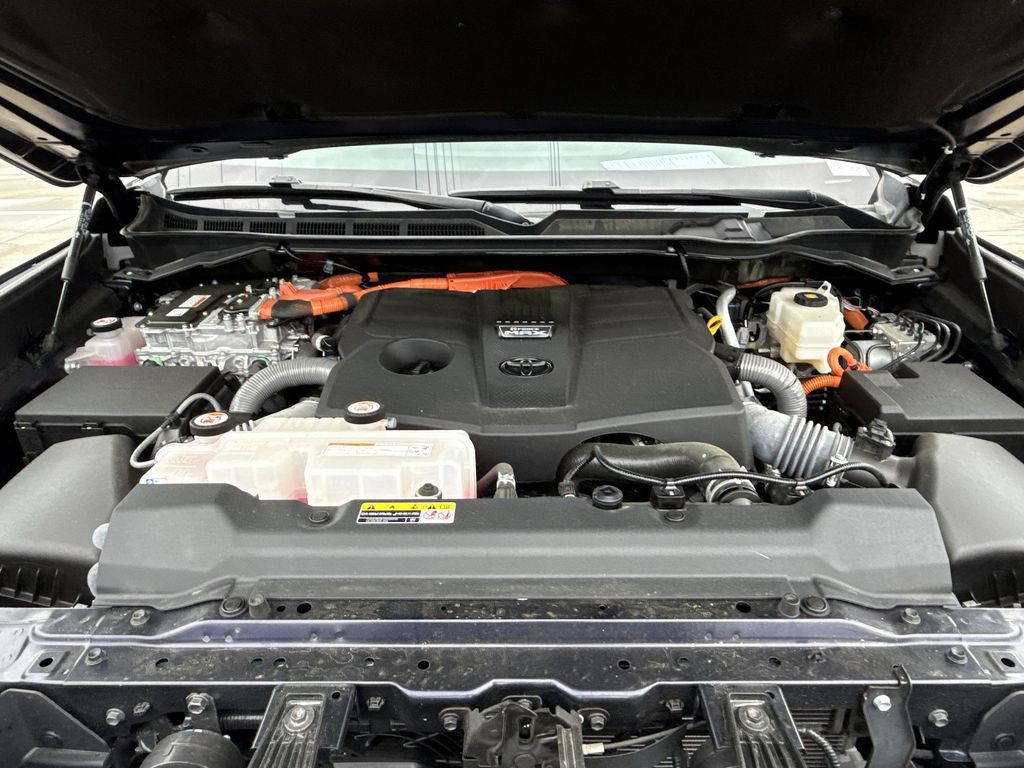 Thumbnail: 2023 Toyota Sequoia - 14