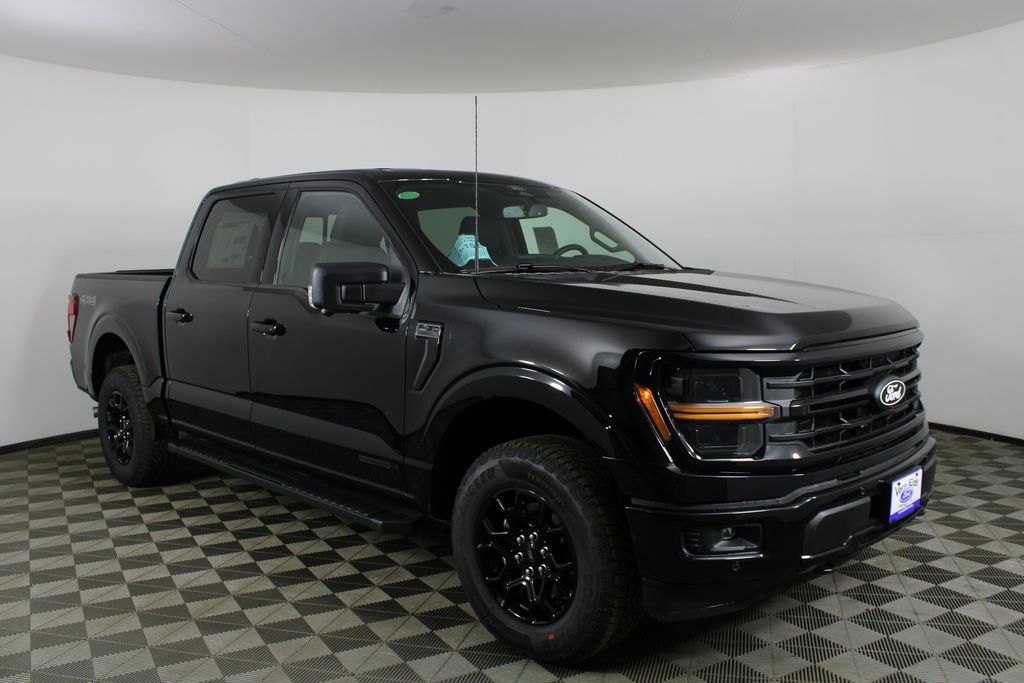 Agate Black Metallic 2026 Ford F-150 Pickup Truck Four-Wheel Drive Automatic