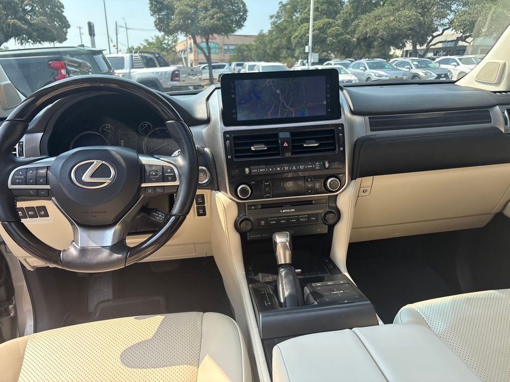 Thumbnail: 2023 Lexus GX - 18