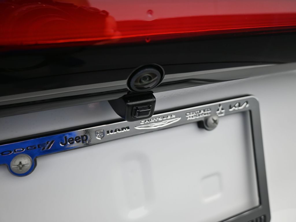 New 2026 Bright White Clearcoat Chrysler Limited image 31