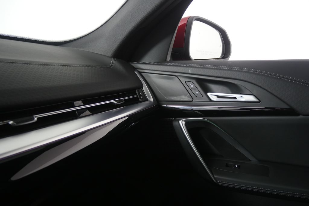 Thumbnail: 2025 BMW X2 - 25