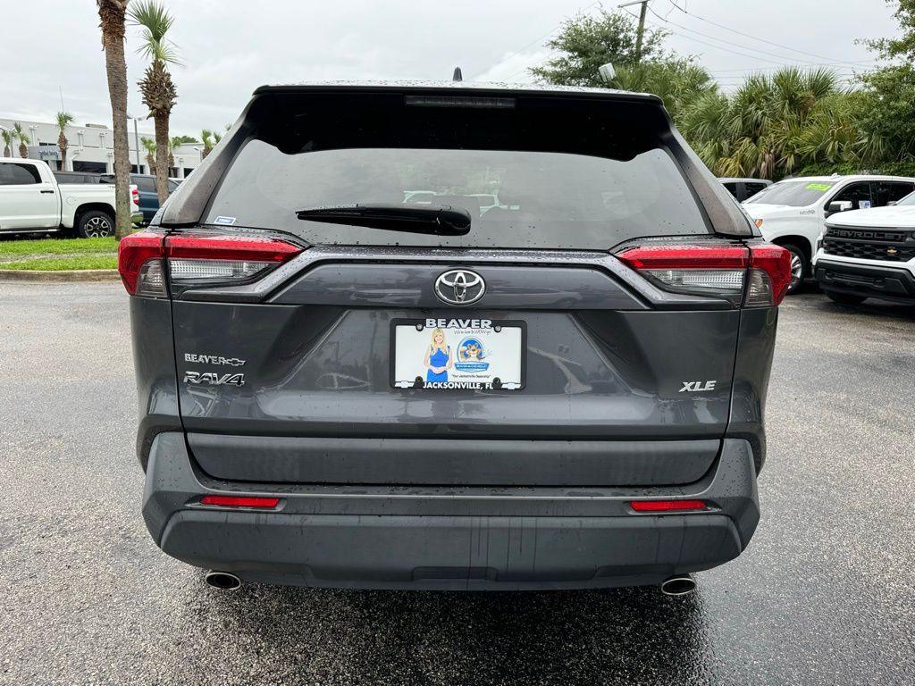 2019 Toyota RAV4 XLE Premium 7