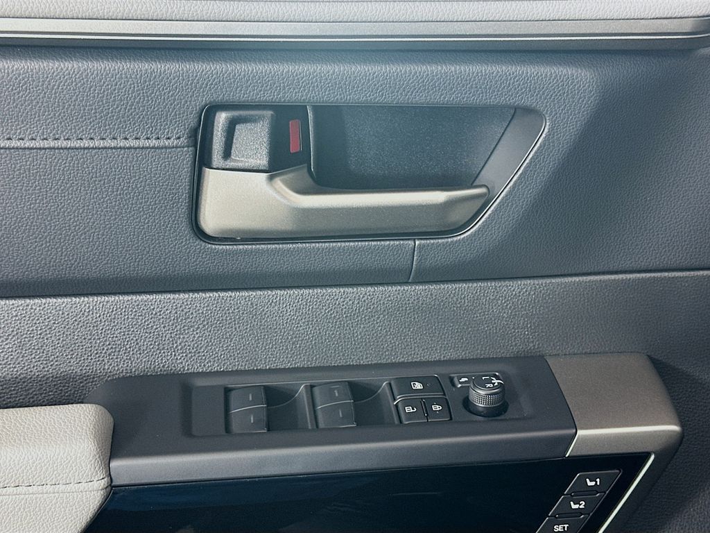 Thumbnail: 2024 Toyota Tundra - 18