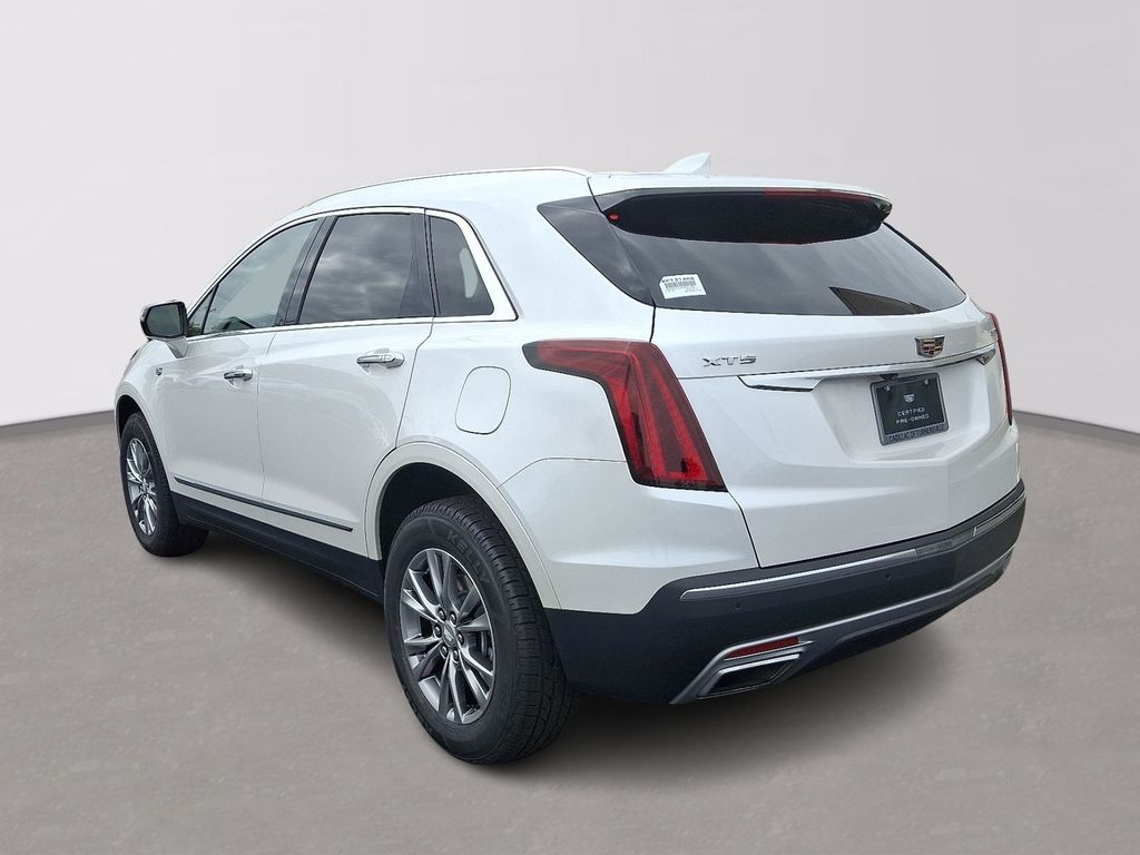 Thumbnail: 2023 Cadillac XT5 - 4