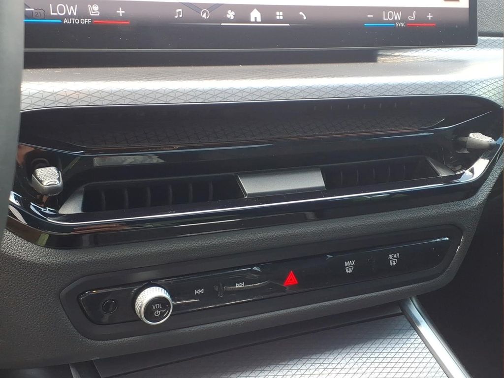 BMW3 Series7