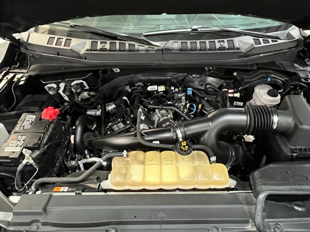 2020 Ford F-150 XLT photo 4