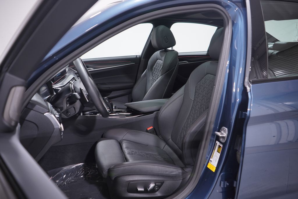 Thumbnail: 2023 BMW 5 Series - 7