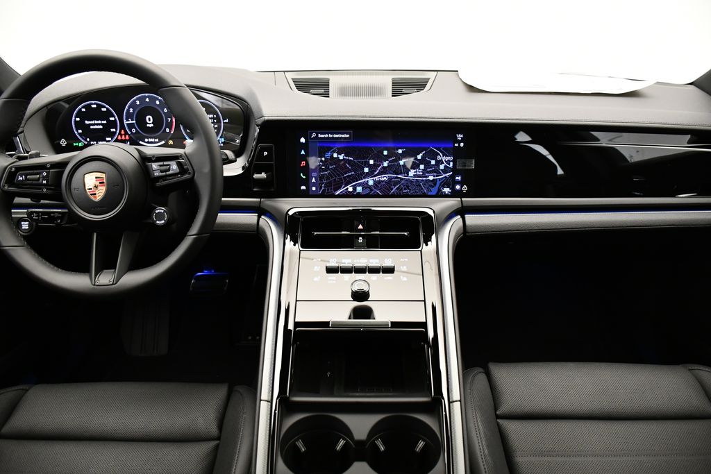 Thumbnail: 2026 Porsche Panamera - 21