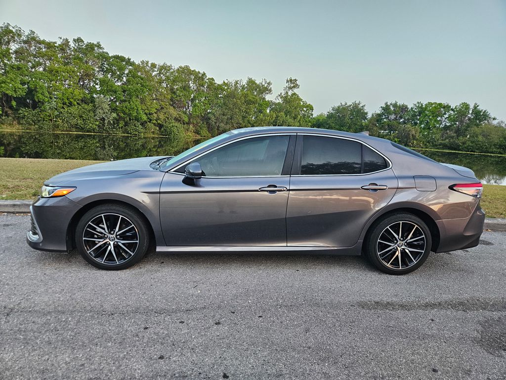 2023 Toyota Camry LE 2
