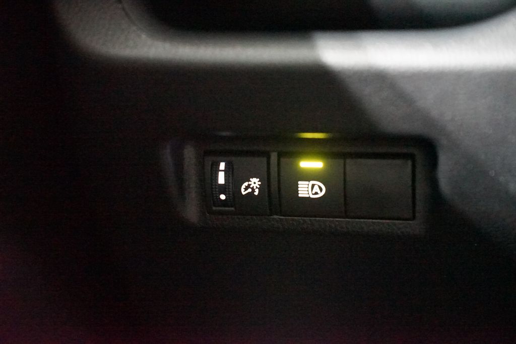 Thumbnail: 2025 Toyota RAV4 - 24