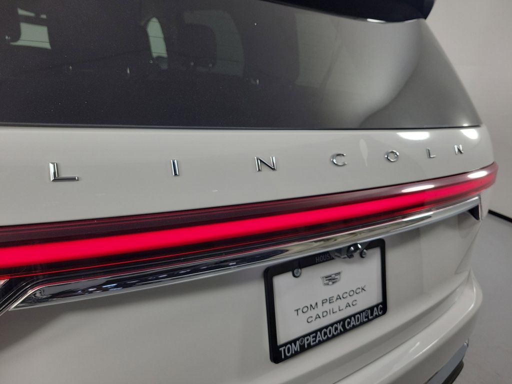 2021 Lincoln Aviator Reserve White at Bayshore Chrysler Jeep Dodge Ram