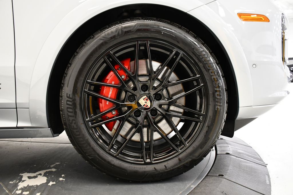 Thumbnail: 2026 Porsche Cayenne - 19