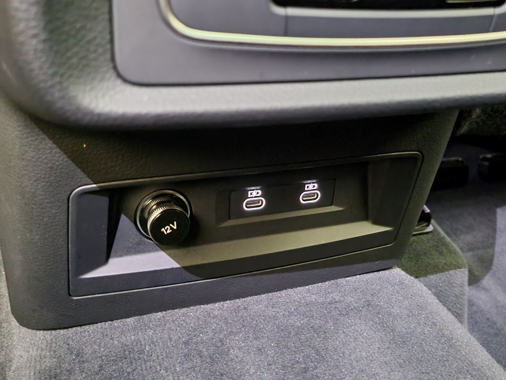 Thumbnail: 2023 Audi Q7 - 22