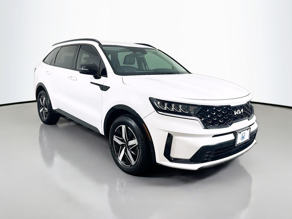 Thumbnail: 2023 Kia Sorento - 3