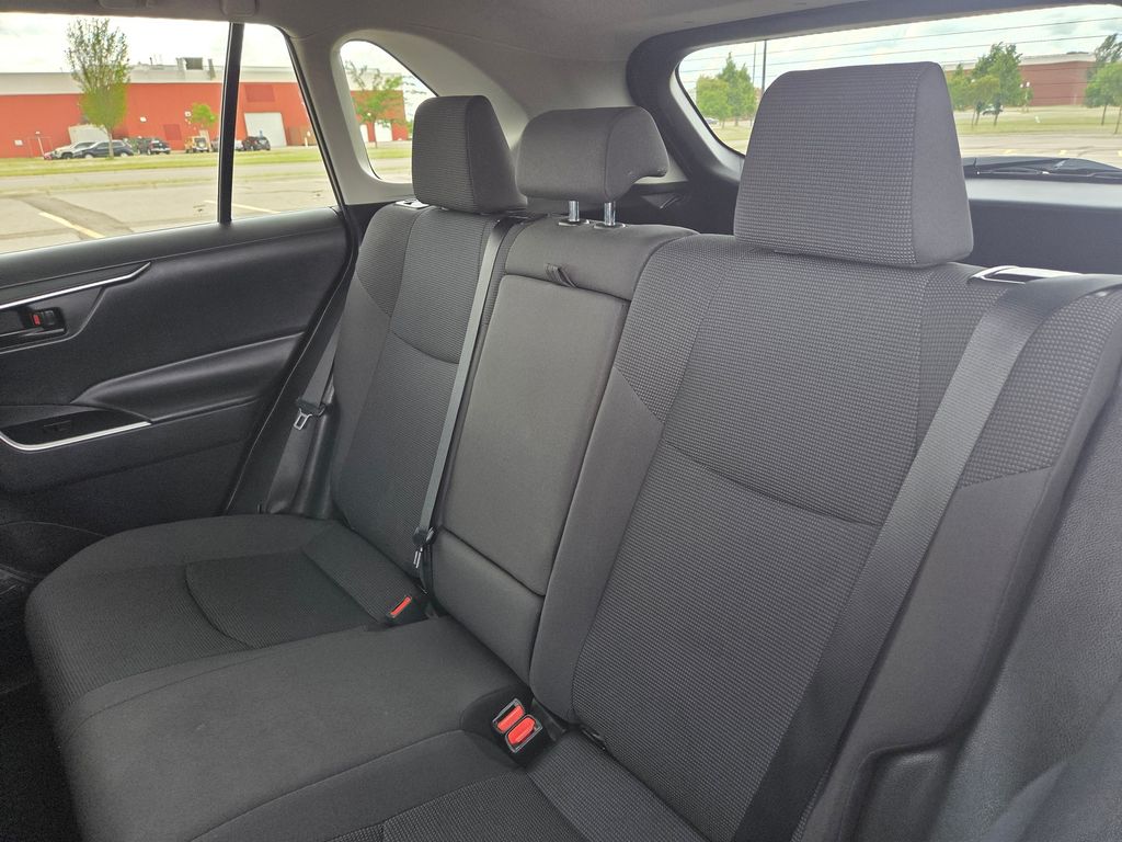 2019 Toyota RAV4 Hybrid LE