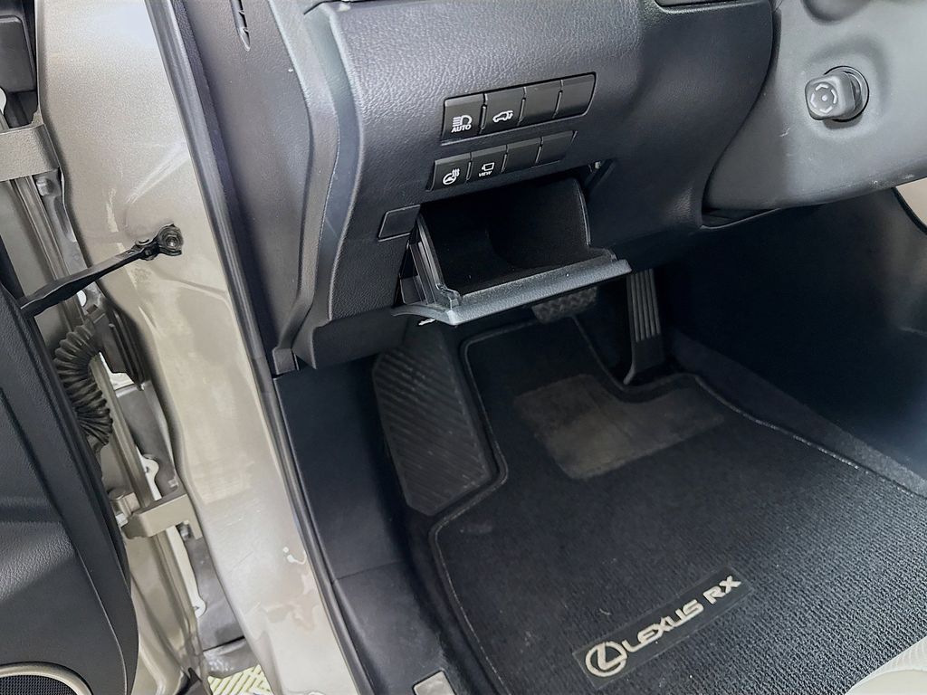 Thumbnail: 2020 Lexus RX - 10