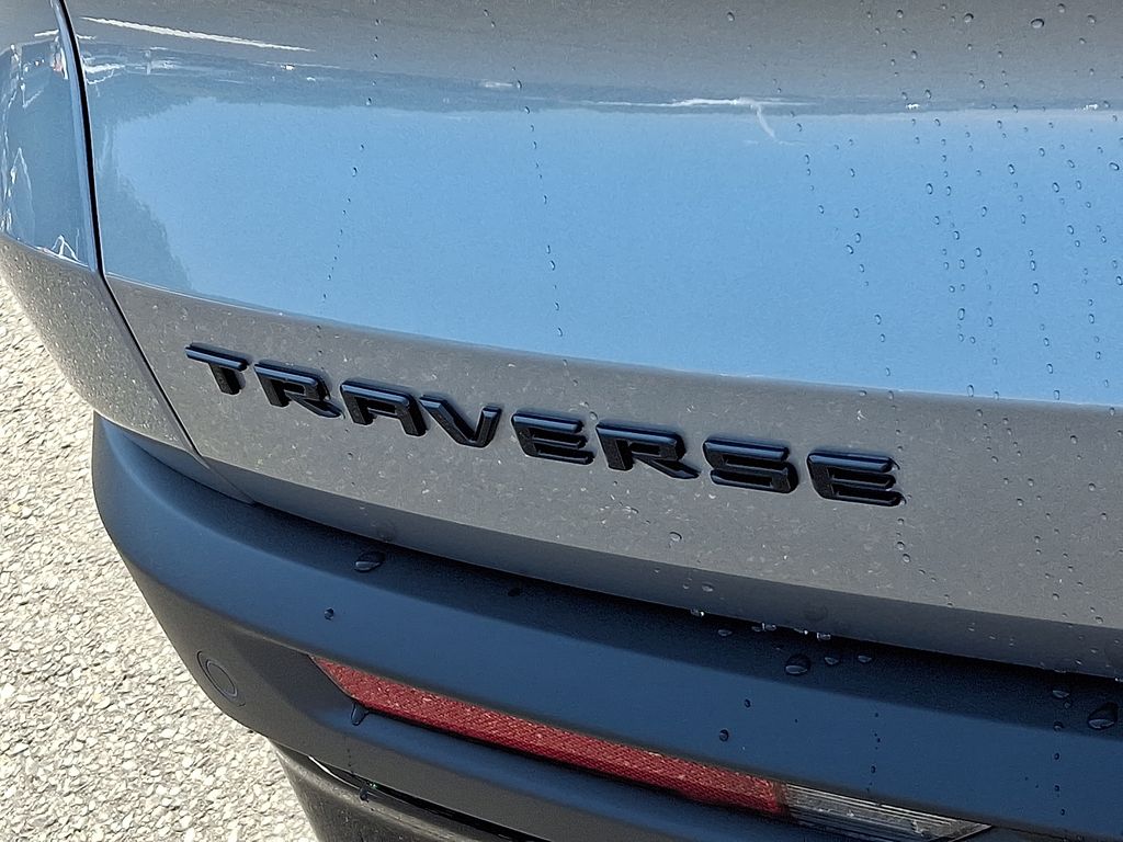 Thumbnail: 2027 Chevrolet Traverse - 11