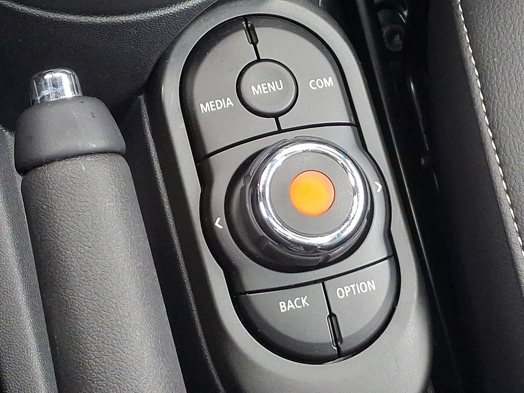 Thumbnail: 2020 MINI Cooper - 27