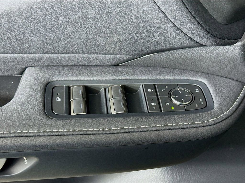 Thumbnail: 2026 Lexus TX - 20