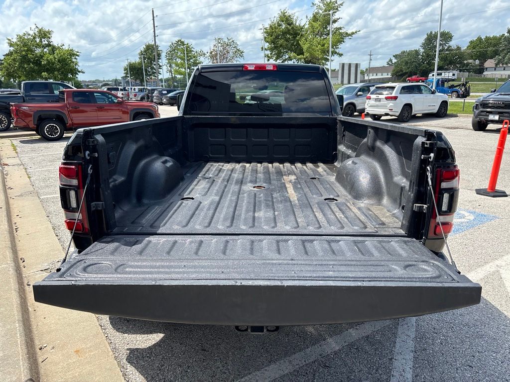 Used 2024 RAM Ram 3500 Pickup Big Horn with VIN 3C63RRHL9RG274223 for sale in Kansas City