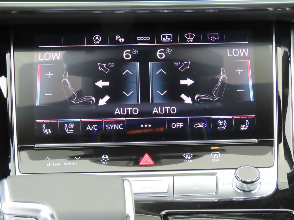 Thumbnail: 2025 Audi A8 - 21