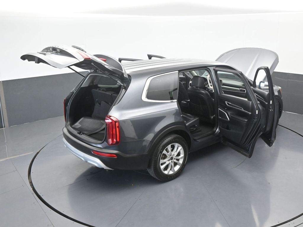 Used 2022 Gravity Gray Kia LX image 60