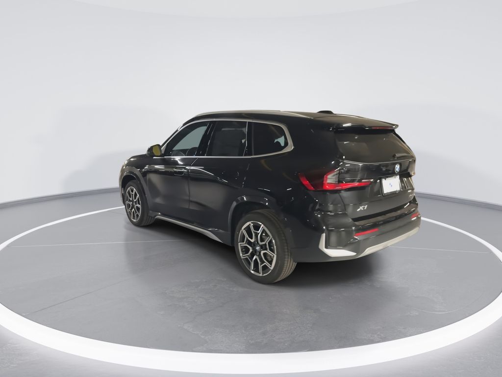 Thumbnail: 2026 BMW X1 - 6