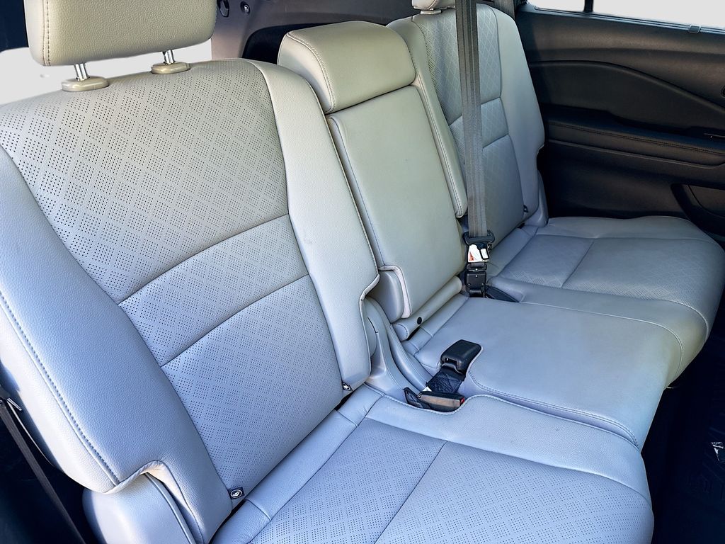 Used 2021 Gray Honda EX-L image 26