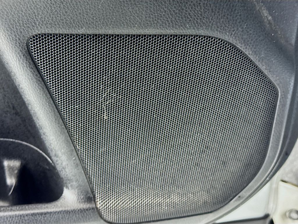 Used Car 2018 Toyota Highlander  Xle For Sale Under $25,000 In Austin, Texas