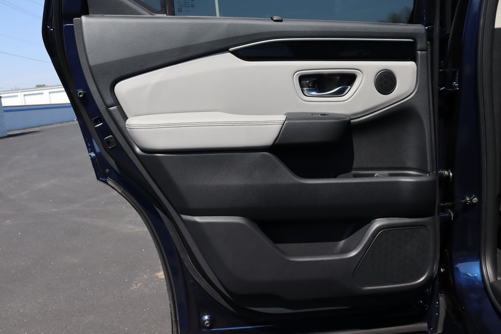 2025 Honda Pilot  11