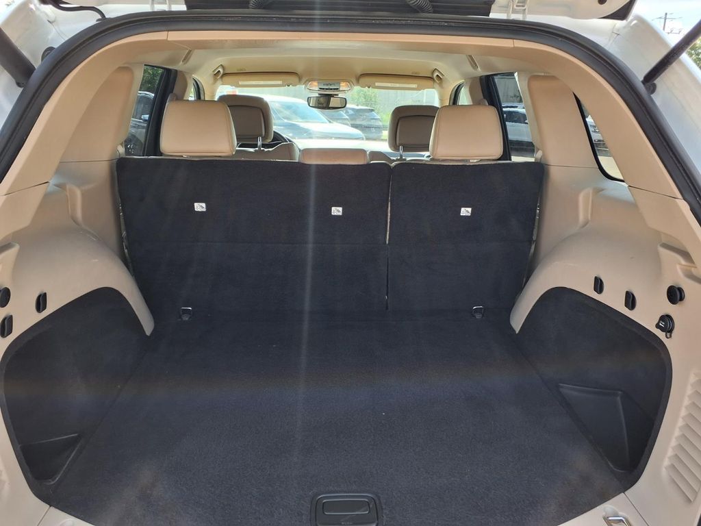 2019 Jeep Grand Cherokee Limited White/off-white at Martin Chrysler Dodge Jeep Ram