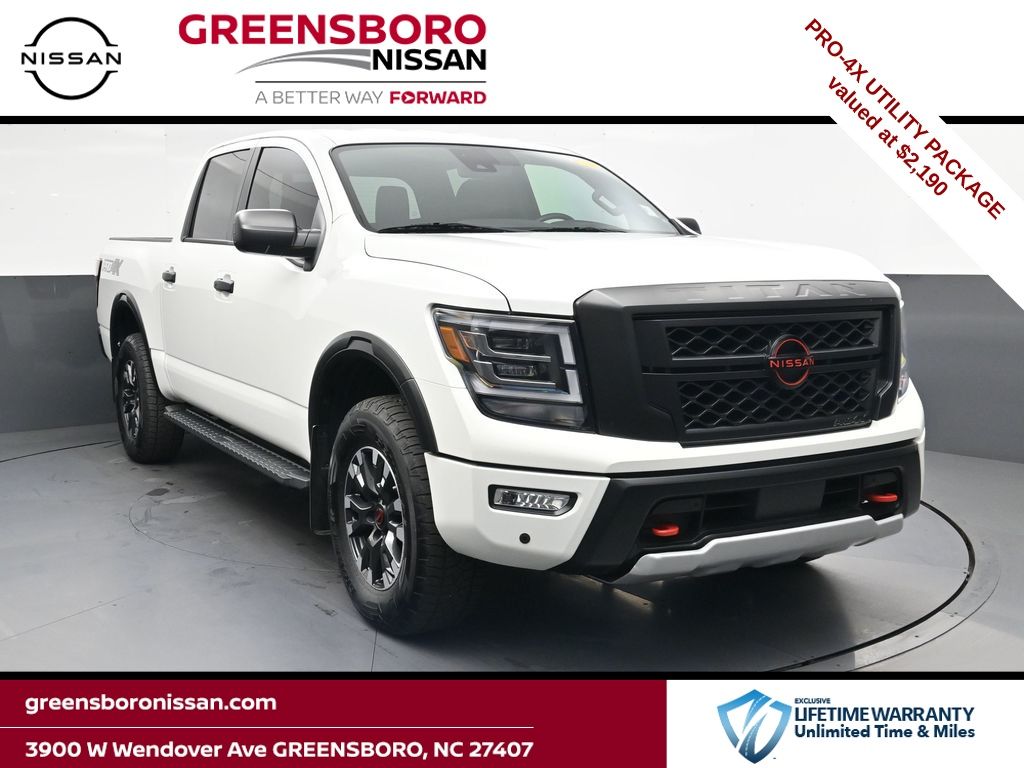 Glacier White 2023 Nissan Titan PRO-4X Crew Cab 4WD Pickup Truck Four-Wheel Drive 9-Speed Automatic