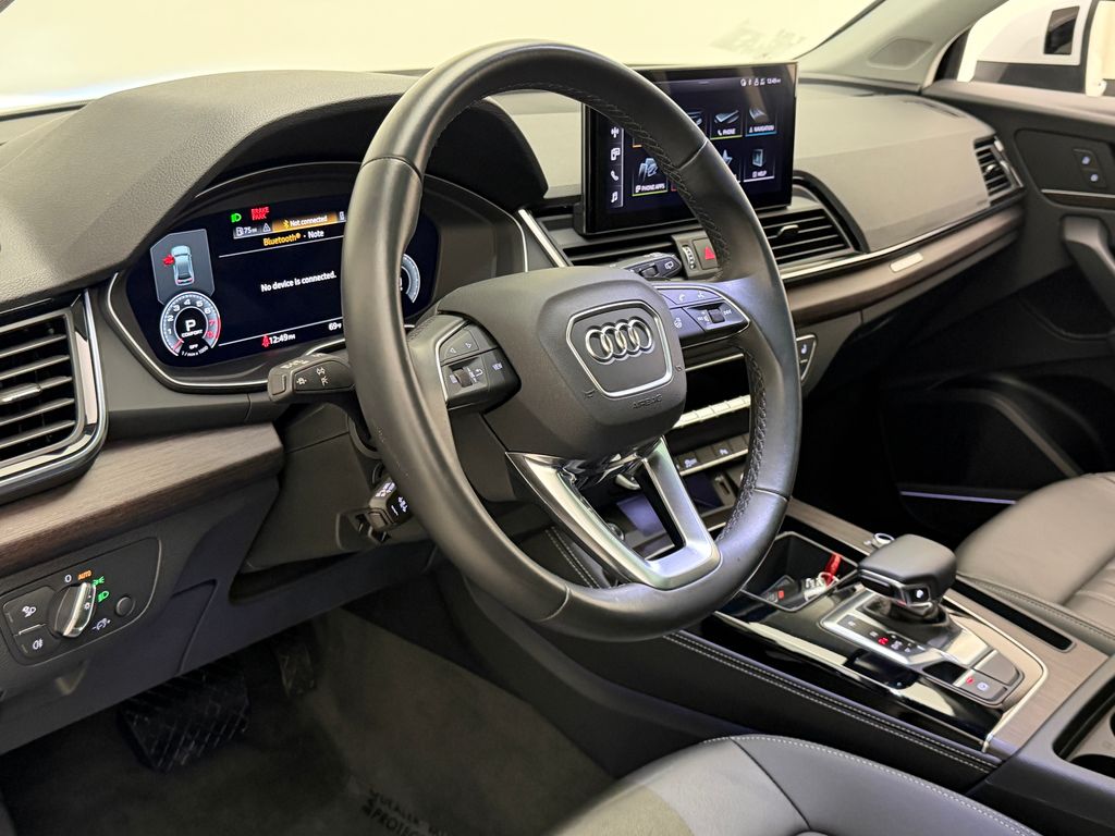 Thumbnail: 2023 Audi Q5 - 19