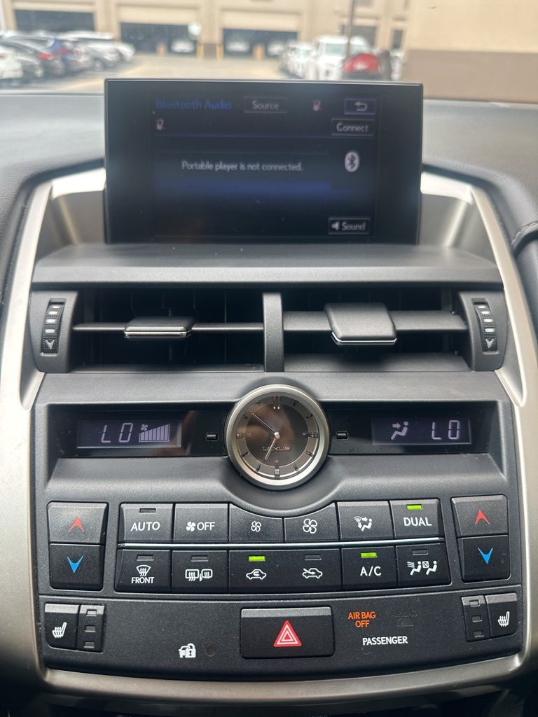 2015 Lexus NX 200t 16