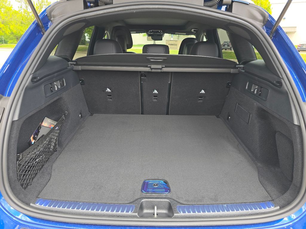 New 2026 Blue Mercedes-Benz GLC 300 image 19