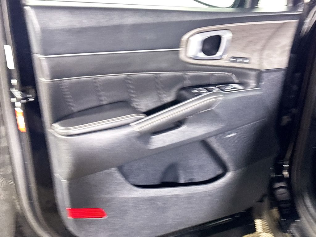 2024 Kia Sorento X-Line SX Prestige