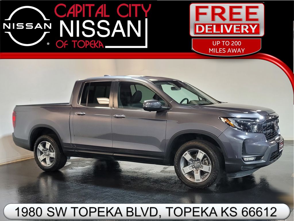 Gray (Modern Steel Metallic) 2025 Honda Ridgeline Pickup Truck All-Wheel Drive 9-Speed Automatic