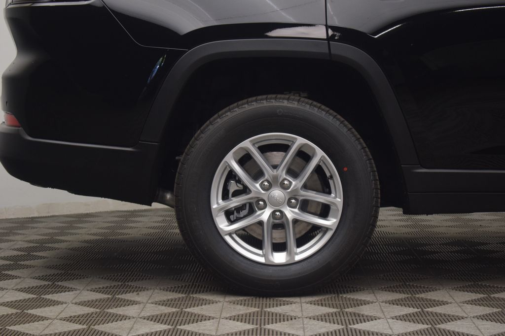 new 2026 Jeep Grand Cherokee L car, priced at $39,972